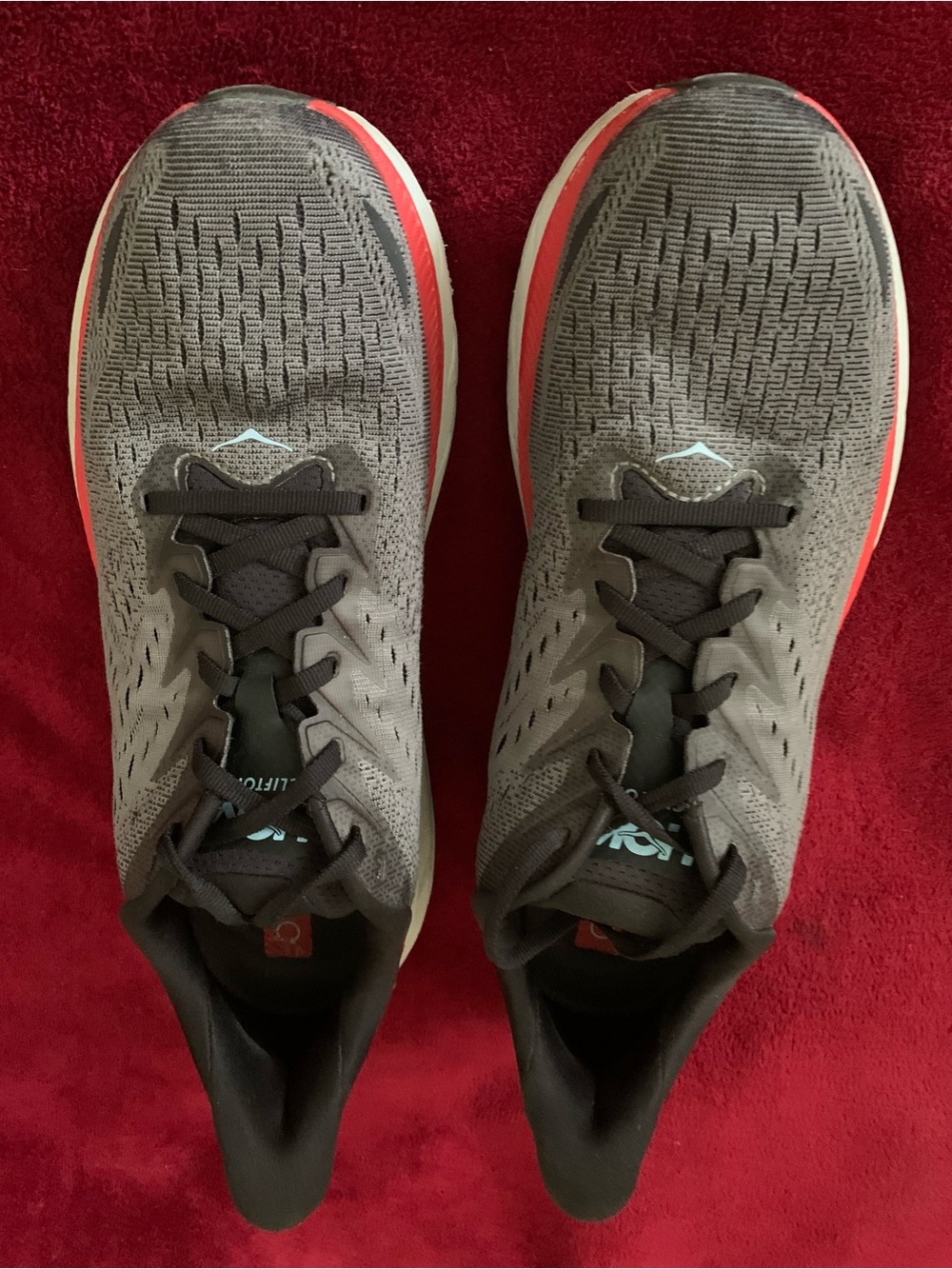 Hoka one one Clifton8 Men's Gray Running Shoes with red gold, size 12 D - Picture 4 of 16